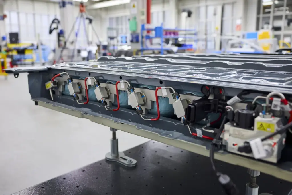 BMW iX5 Hydrogen 2027 1 Motor16