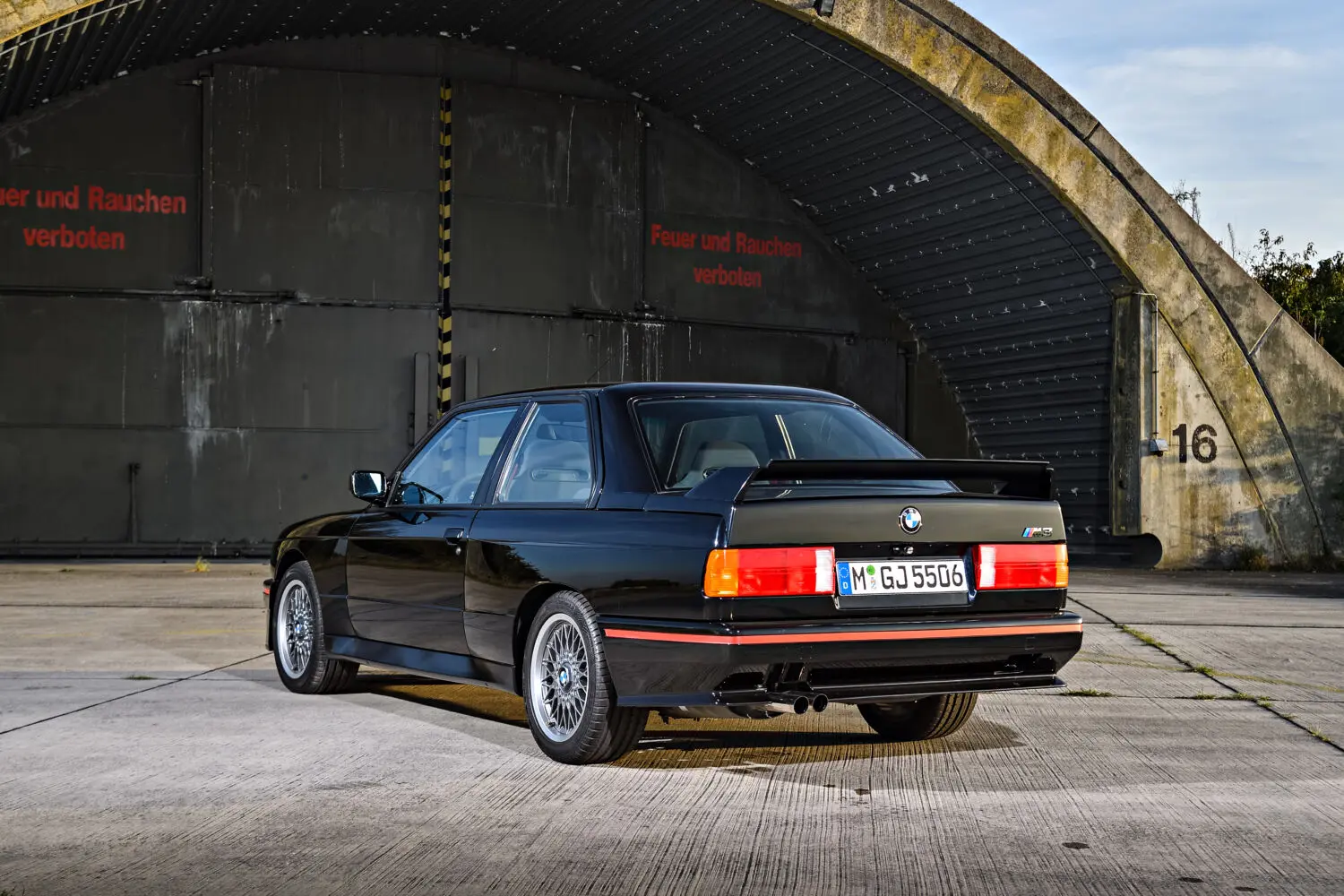El BMW M3 celebra 40 años y sigue siendo igual de deseable… o más