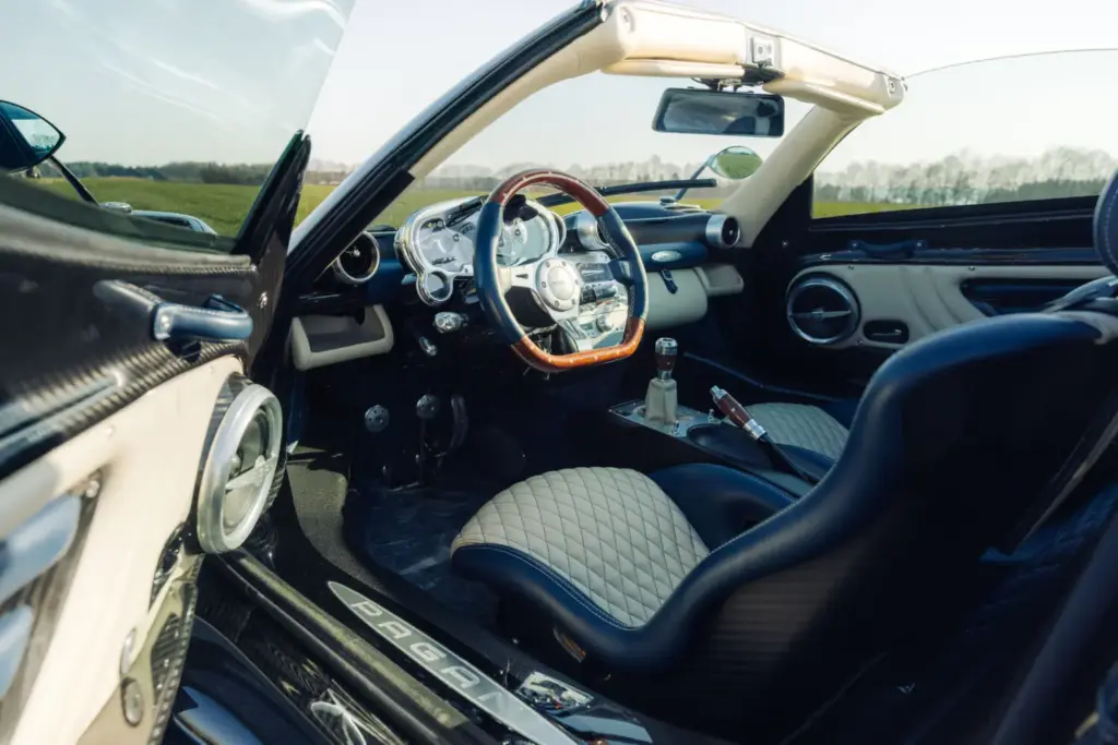 Broad Arrow VE26 2018 Pagani Zonda 760 Unica Roadster interior Motor16