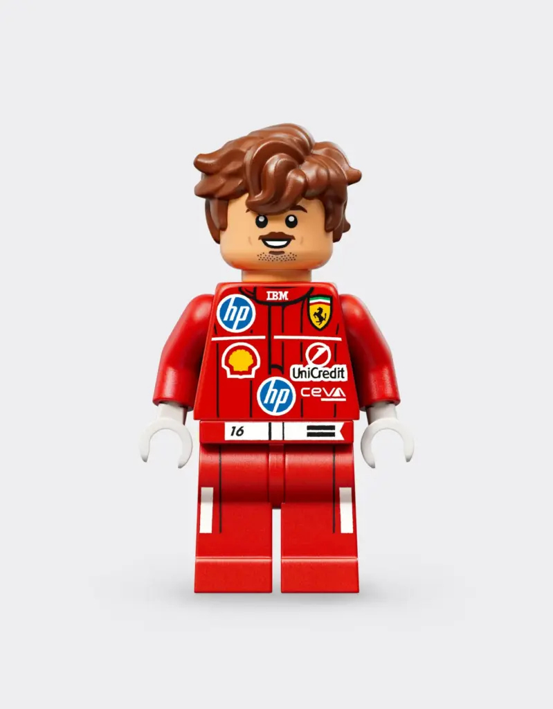 CASCOS LEGO HAMILTON LECLERC FERRARI6 Motor16