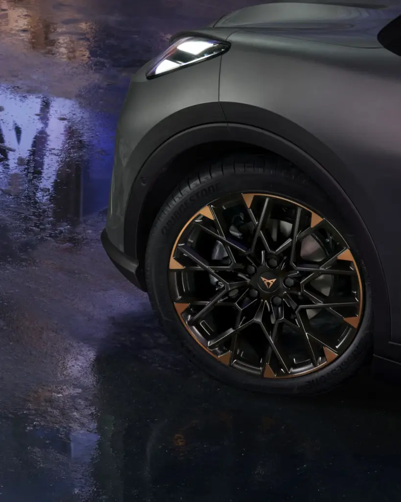 CUPRA Raval 26 Motor16