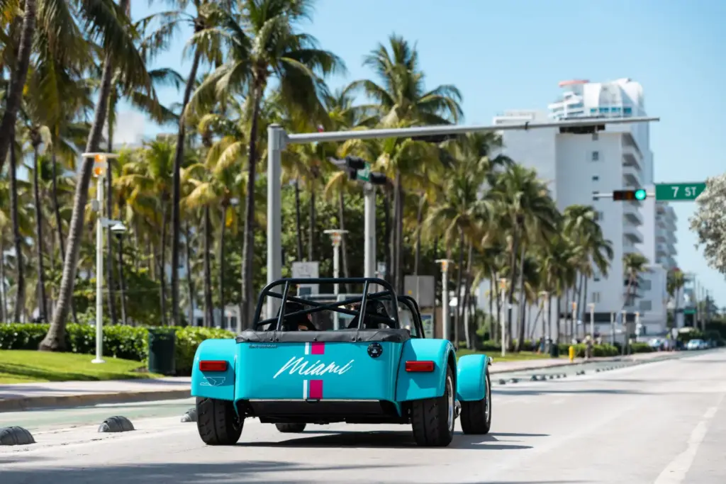 Caterham Seven Miami Special Edition 4 Motor16
