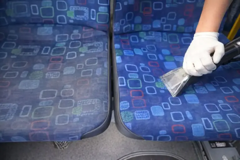 Nerea (41), conductora de autobús: «Si no quieres tener un problema, mejor no te sientes en los asientos de un autobús»