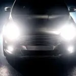 Javier (55), técnico de movilidad: «Si no quieres tener un accidente al conducir de noche, es mejor que uses las luces largas con mucho tiento»