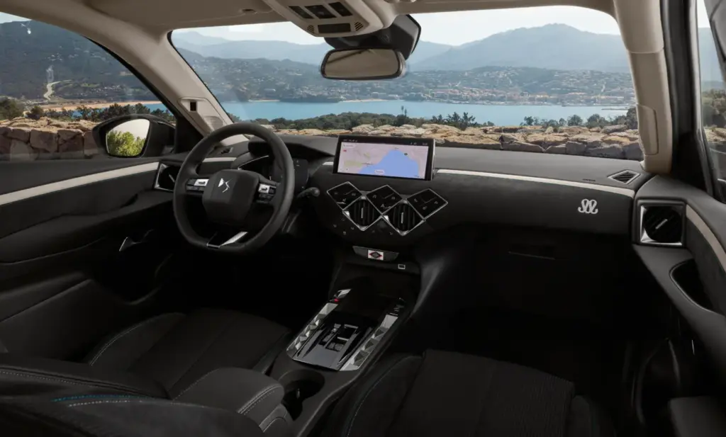 DS 3 MAISON SARAH LAVOINE. Más allá del automóvil 1 Motor16 DS 3 MAISON SARAH LAVOINE 2 Motor16