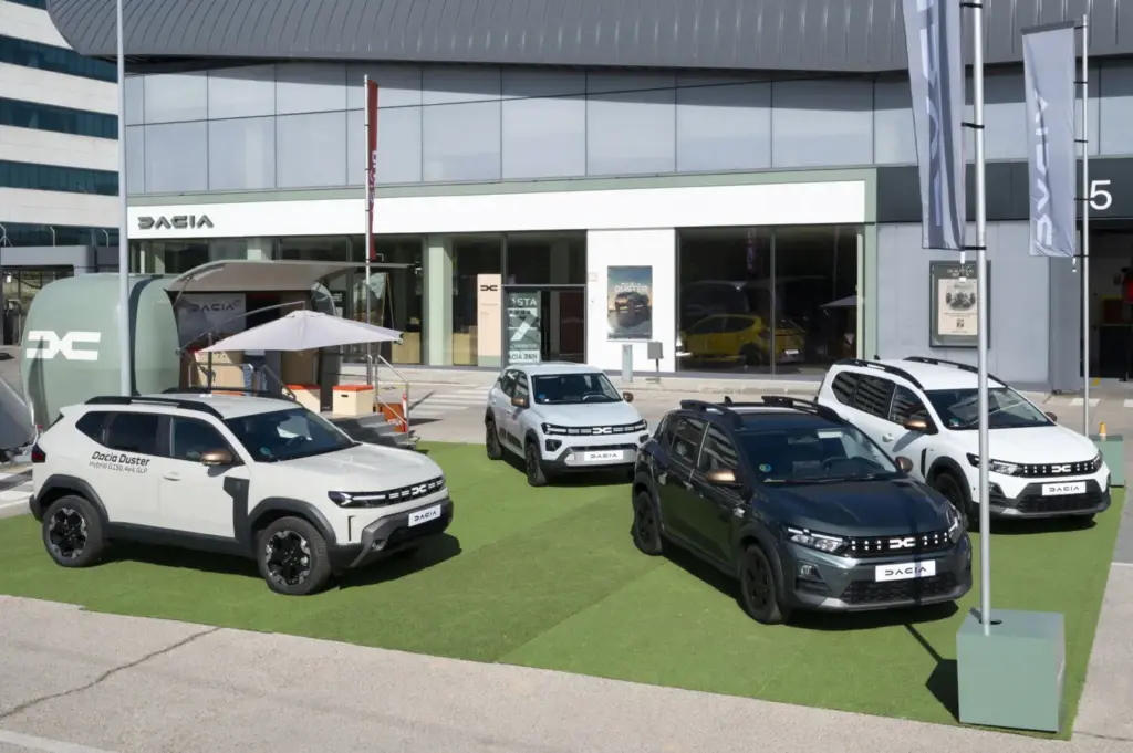 DaciaADNTour Madrid 8 Motor16