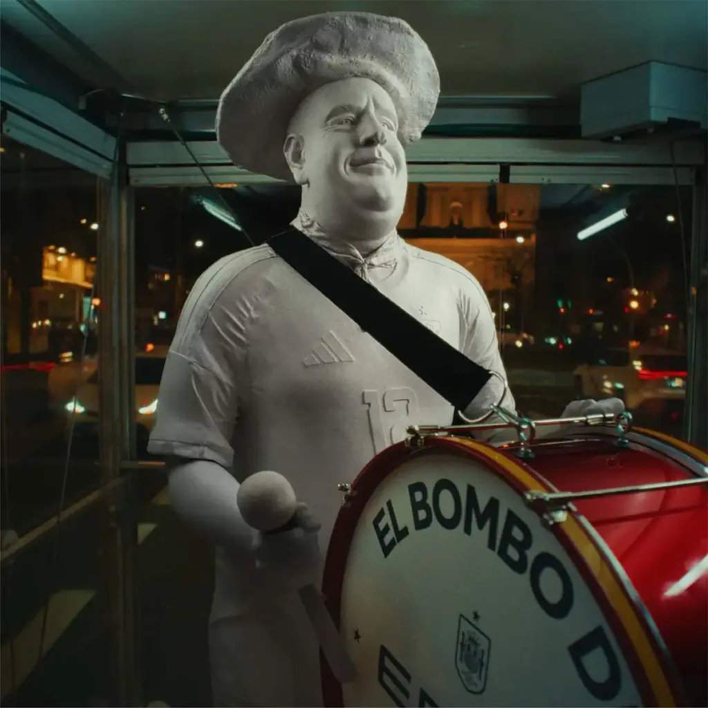 EBRO, Manolo el del Bombo