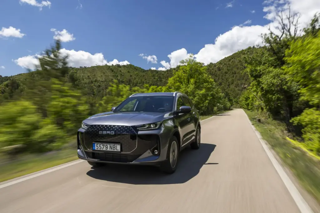 EBRO S700 PHEV 19 Motor16