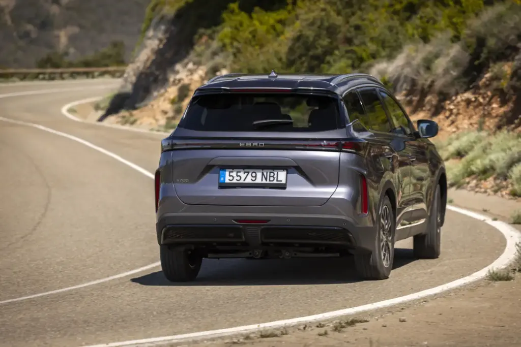 EBRO S700 PHEV 25 Motor16