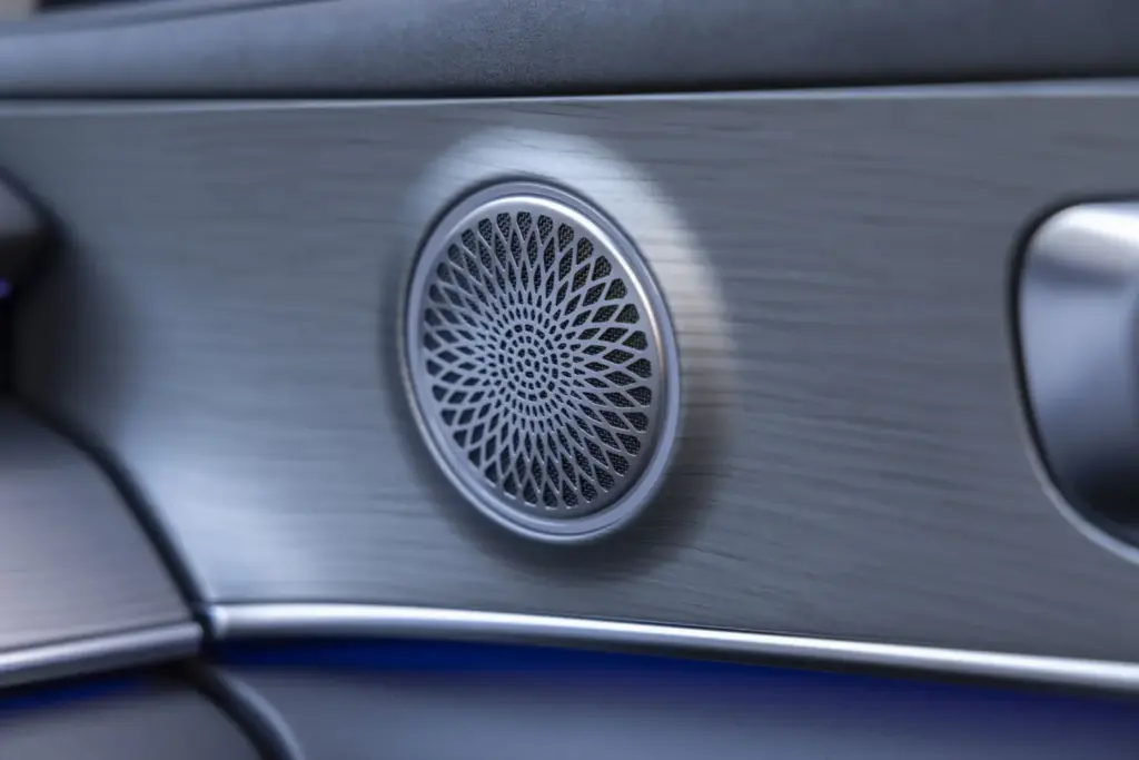 EBRO S700 PHEV 3 Motor16