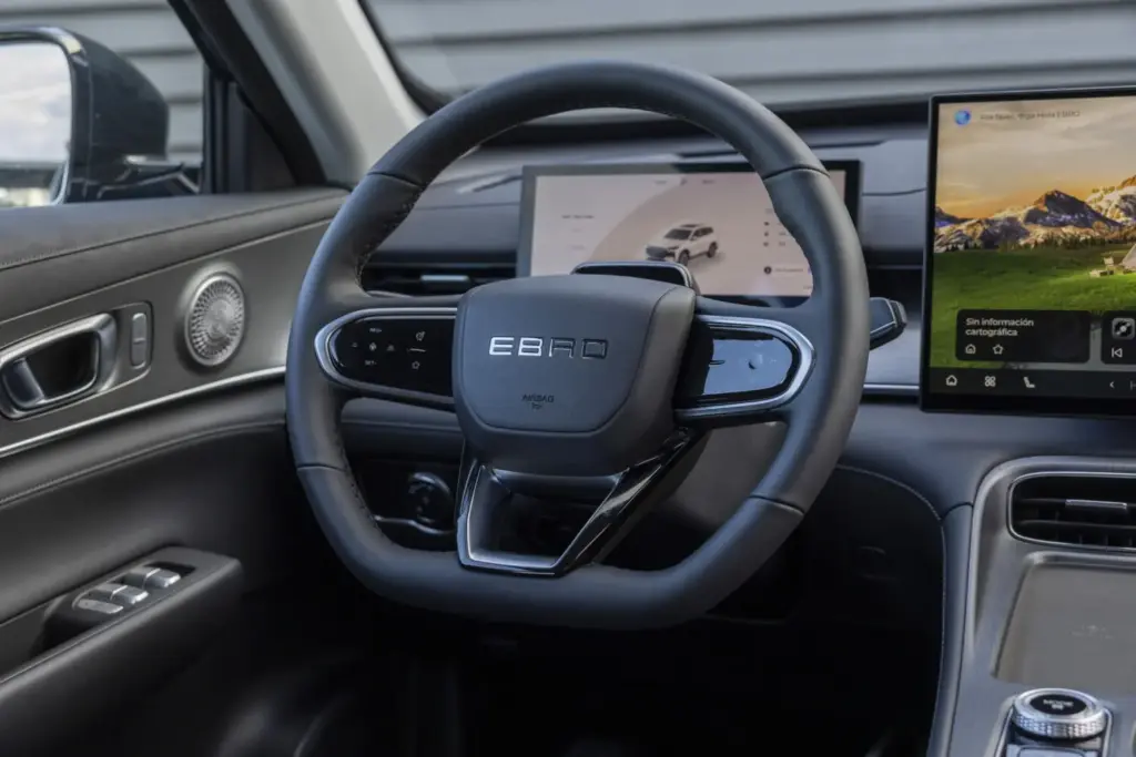EBRO S700 PHEV 4 Motor16