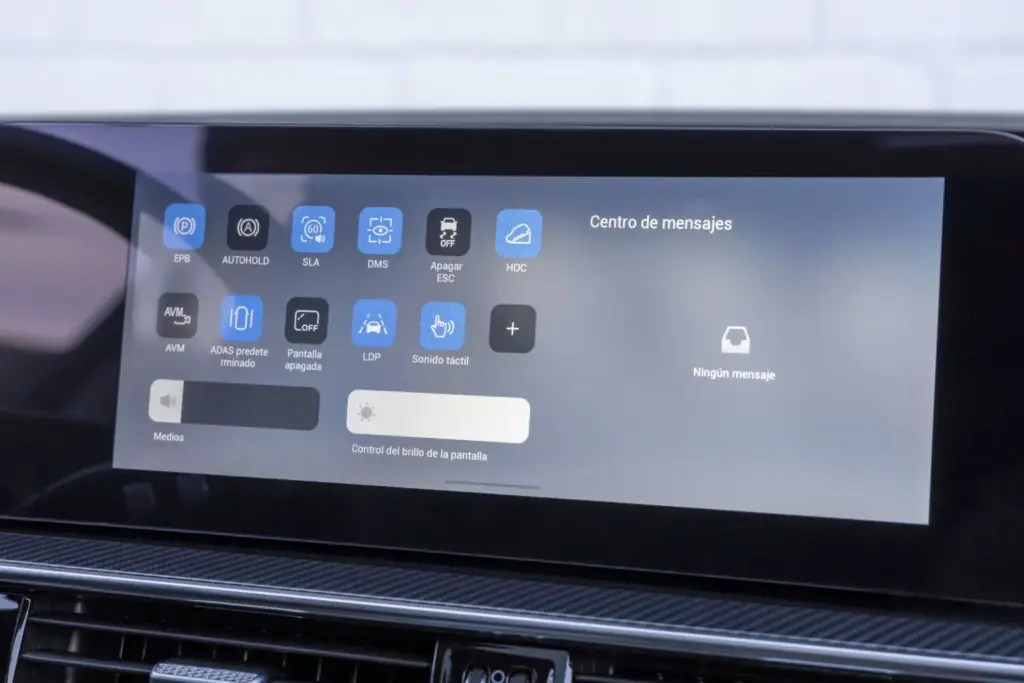 Ebro s700 HEV 28 Motor16