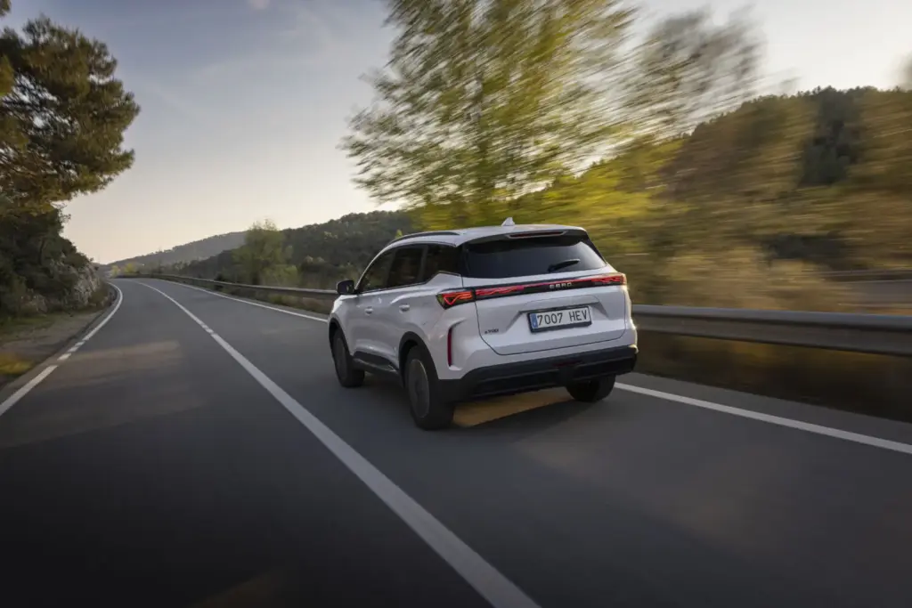 Ebro s700 HEV 3 Motor16