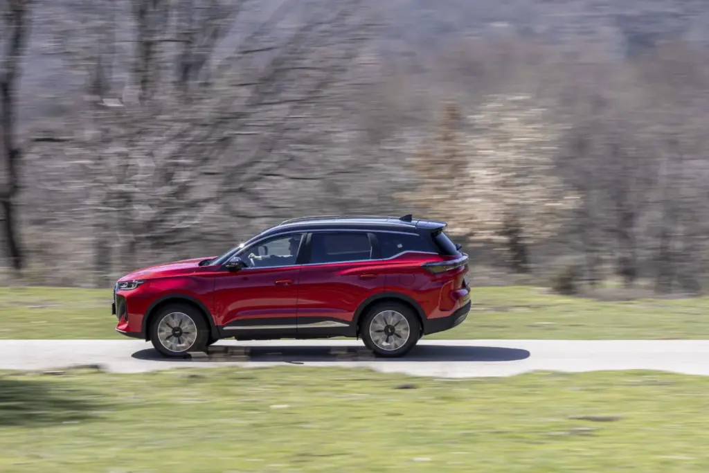 Ebro s700 HEV 8 Motor16