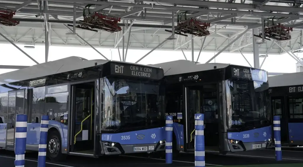 autobuses emt licitación pública mercedes irizar solaris