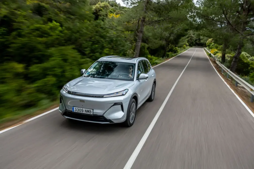 Geely Starray 2026 prueba 10 Motor16