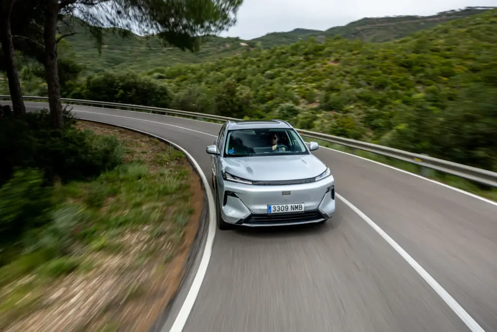 Geely Starray 2026 prueba 11 Motor16