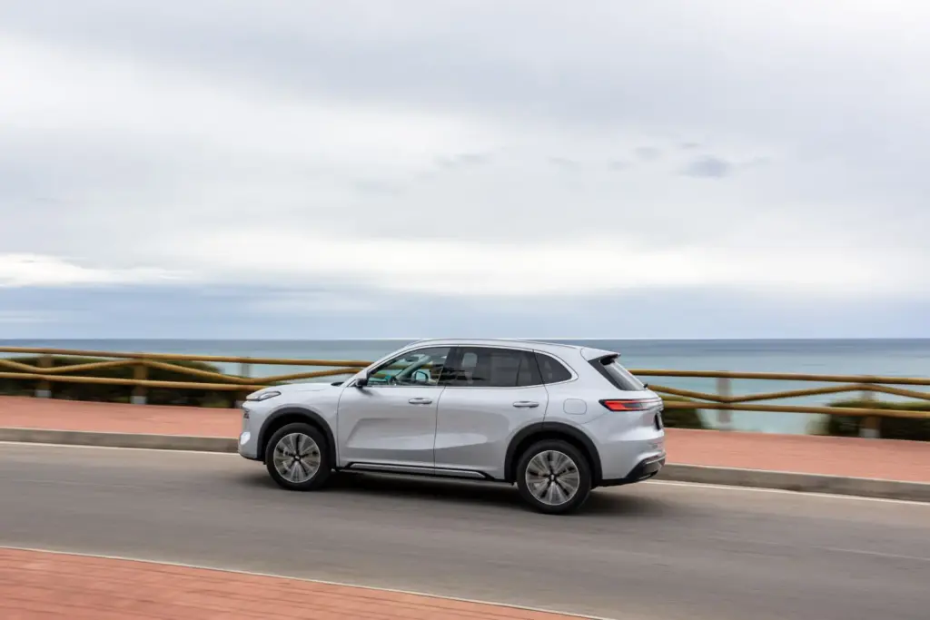 Geely Starray 2026 prueba 5 Motor16