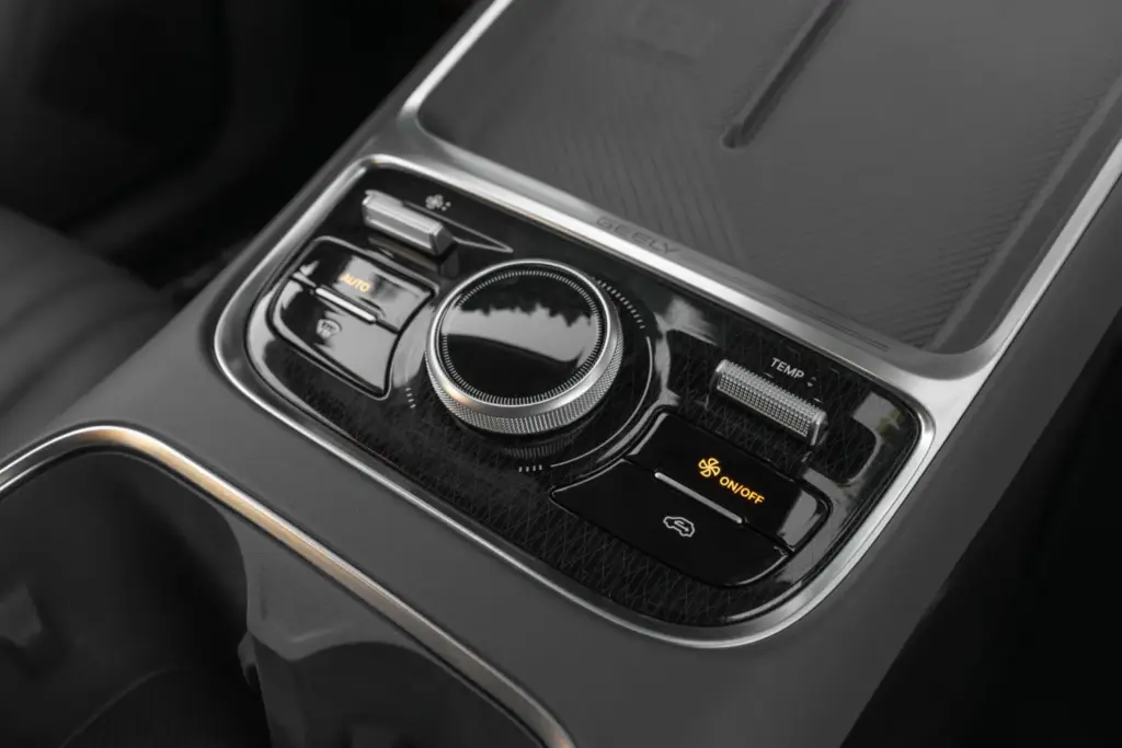 Geely Starry interior prueba 6 Motor16