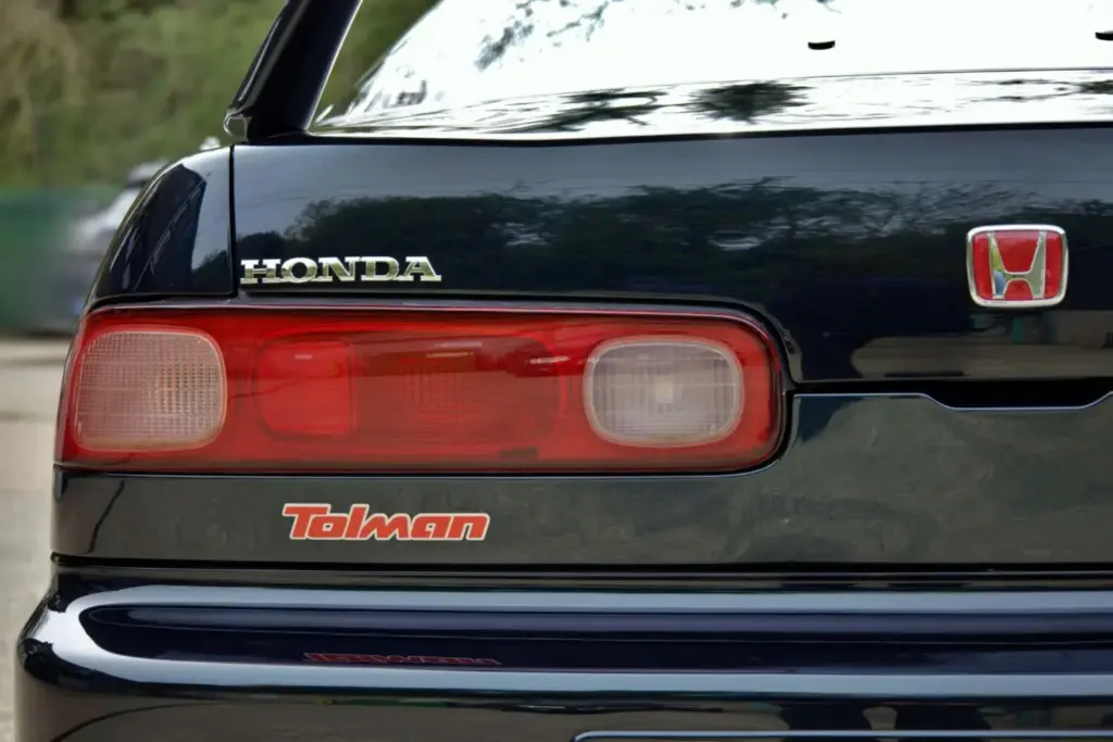Honda Integra Type R DC2 tolman restomod 9 Motor16