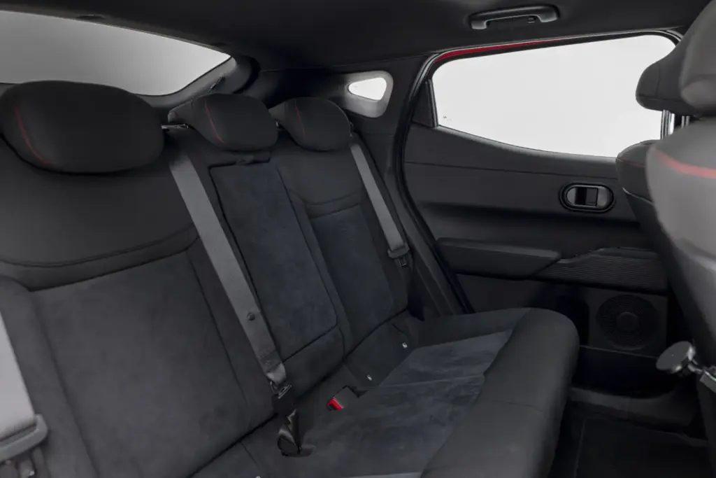 Hyundai Ioniq 3 32 Motor16