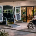 Los vehículos de transporte de mayores en silla de ruedas a centros de día están en el ojo del huracán por “fallos evitables”