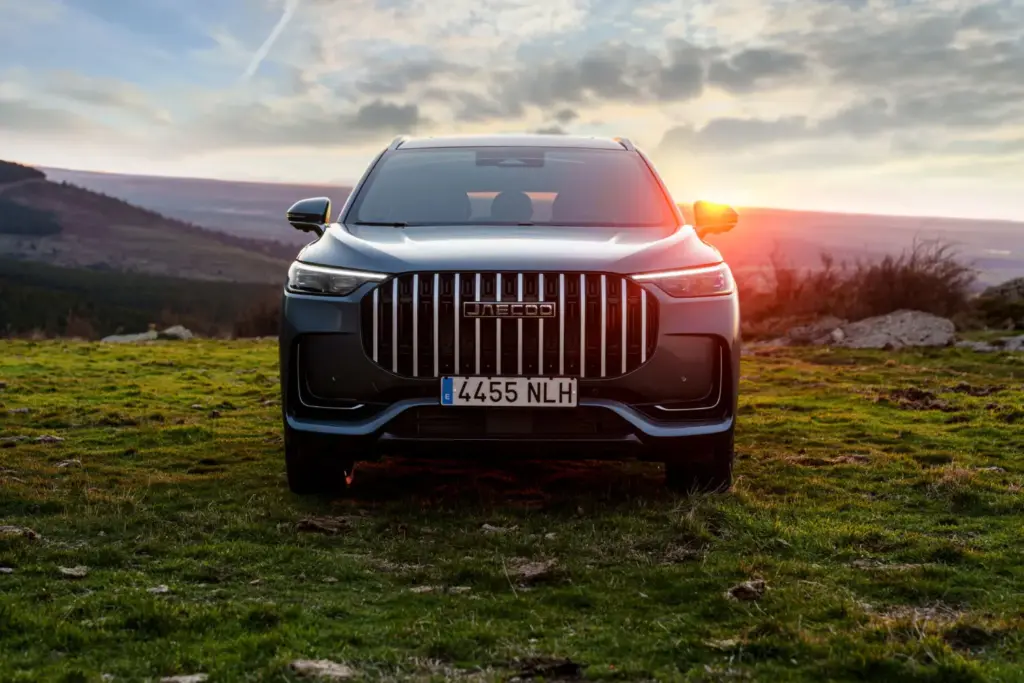 JAECOO 8 SHS estaticas 23 Motor16