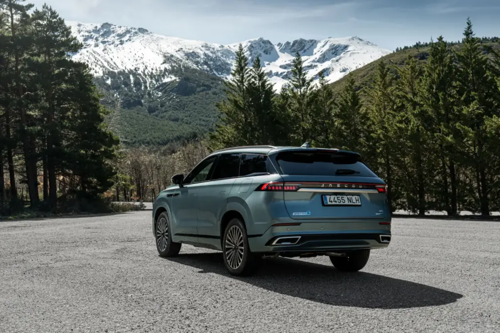 JAECOO 8 SHS estaticas 6 Motor16