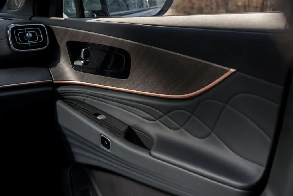 JAECOO 8 SHS interior 18 Motor16