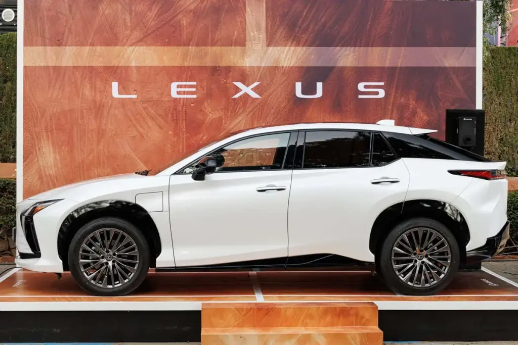 LEXUS CONDE DE GODO17 Motor16