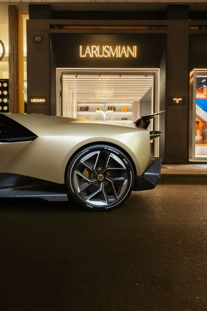 LOTUS THEORY 11 Motor16