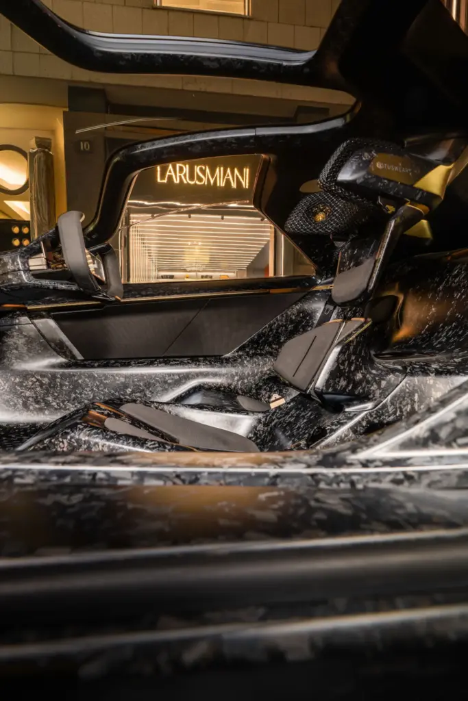 LOTUS THEORY 14 Motor16