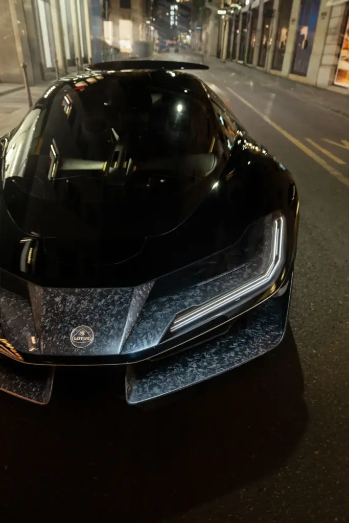 LOTUS THEORY 15 Motor16