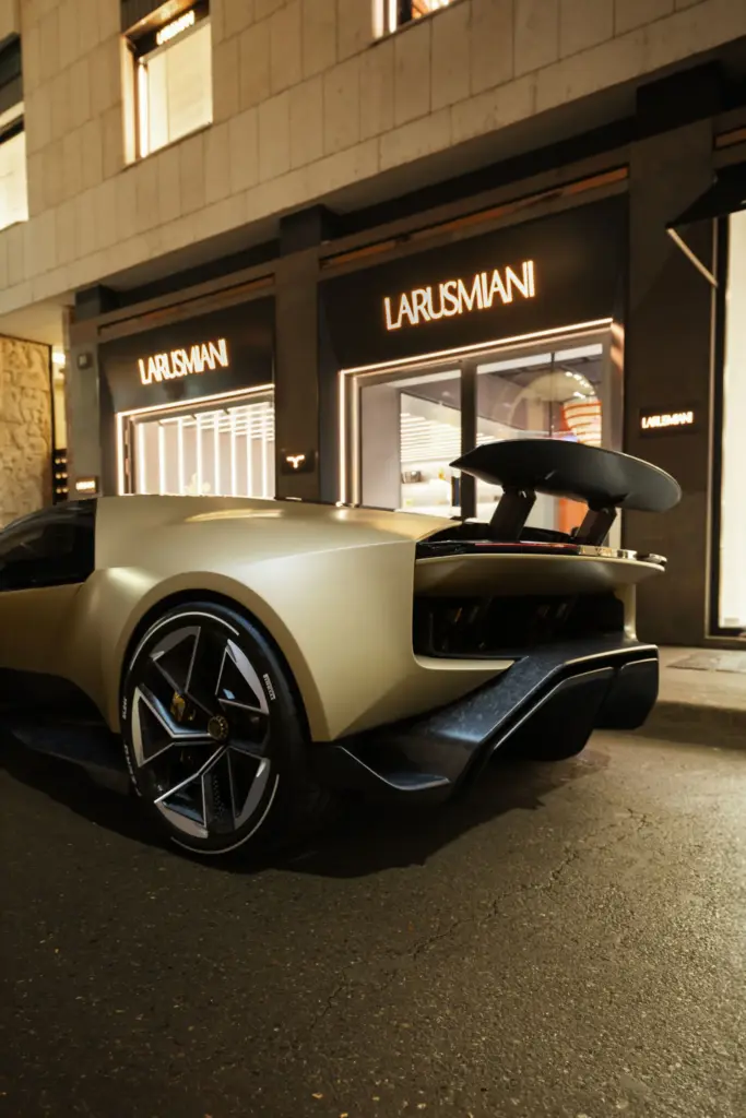 LOTUS THEORY 4 Motor16