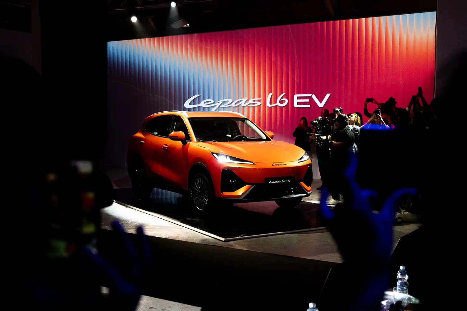 Lepas se presenta en Europa con el L6 y una ambiciosa ofensiva de SUV electrificados