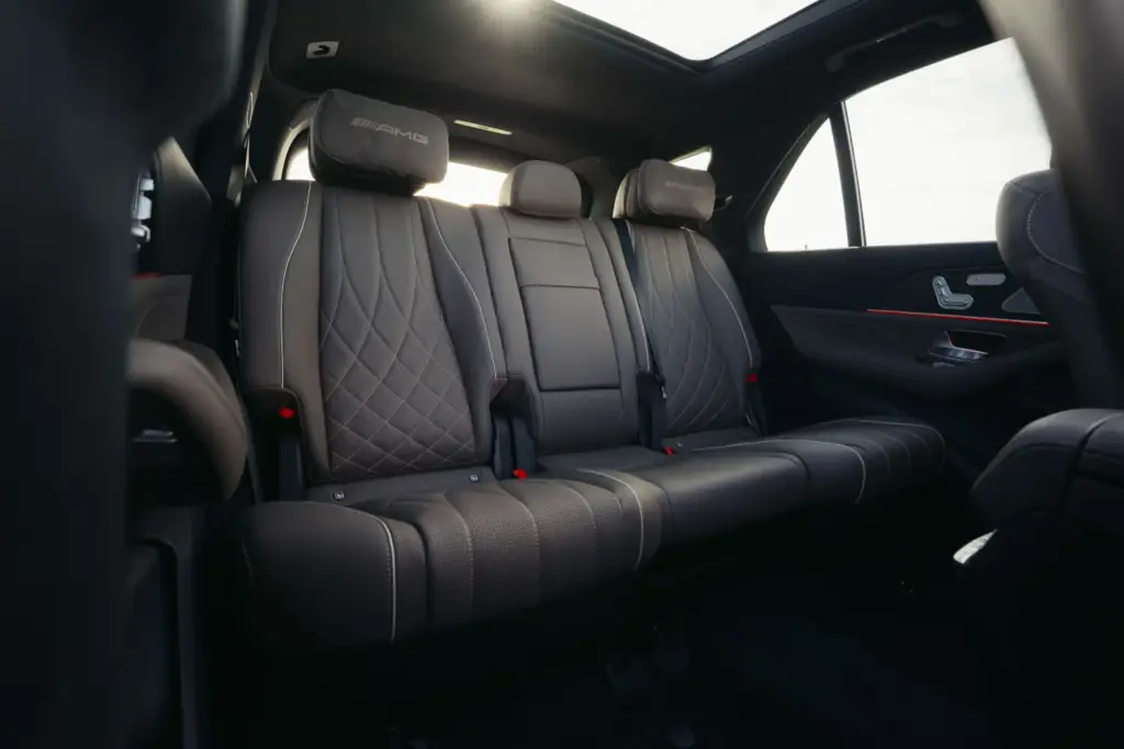 MERCEDES AMG GLE 53 4MATIC 33 Motor16