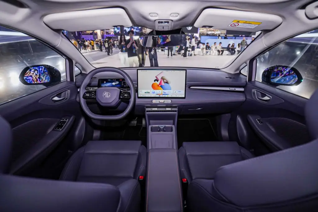 MG en el Salon de Pekin 14 Motor16