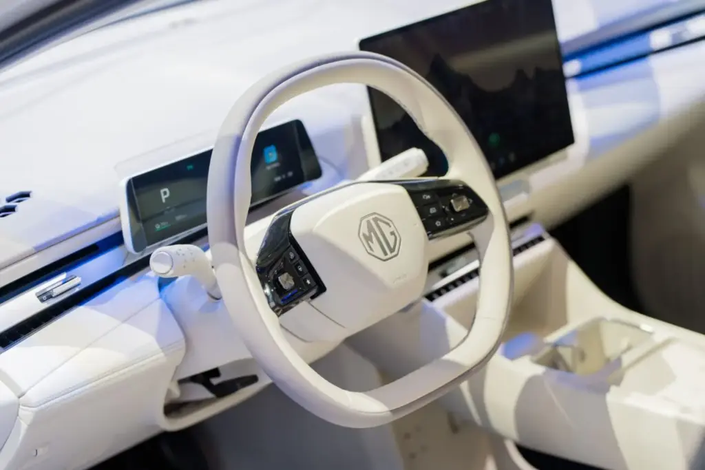 MG en el Salon de Pekin 30 Motor16