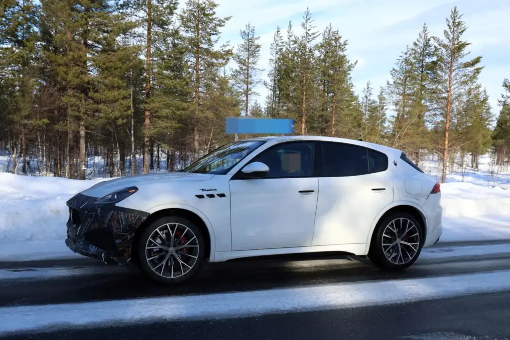 Maserati Grecale FL 6 Motor16