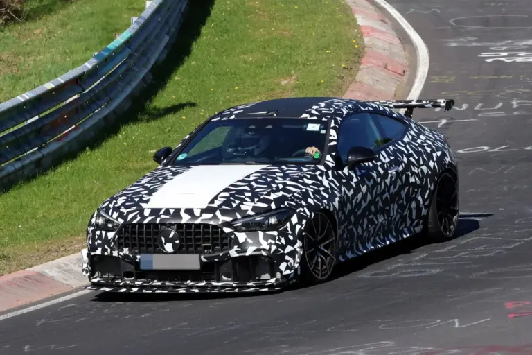 Fotos espía del Mercedes-AMG CLE 63 Mythos: el espíritu Black Series está de vuelta
