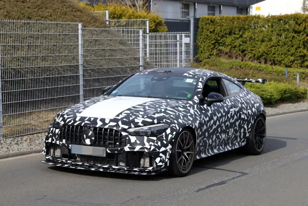 Mercedes AMG CLE 63 Mythos 3 Motor16