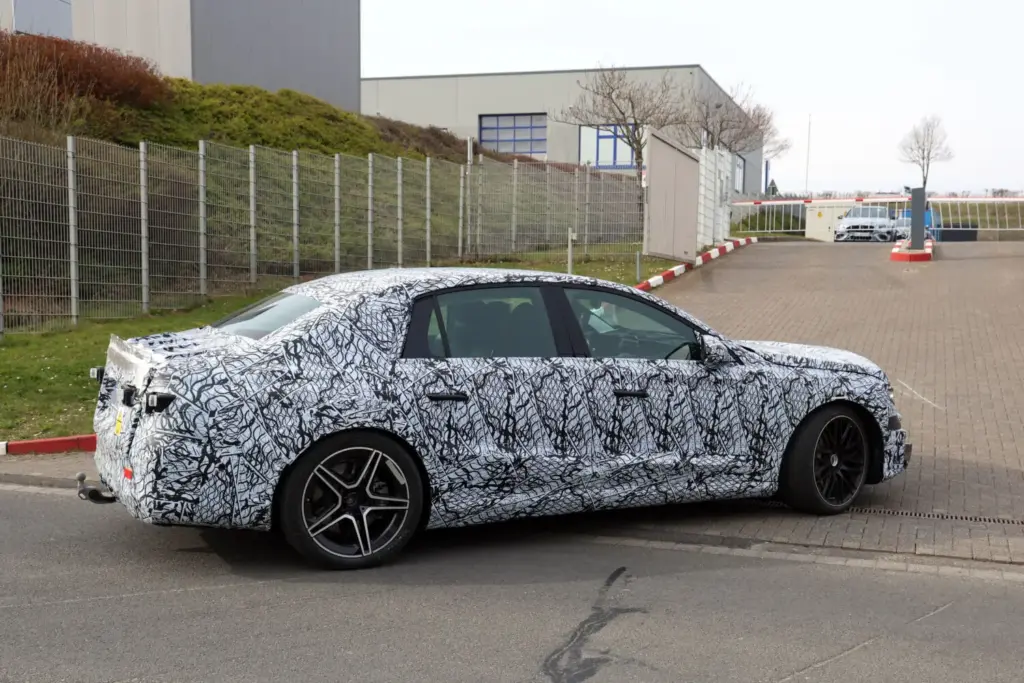 El Mercedes Clase E EQ 100 % eléctrico también pasará por AMG 16 Motor16 Mercedes AMG Clase E EQ 2028 16 Motor16