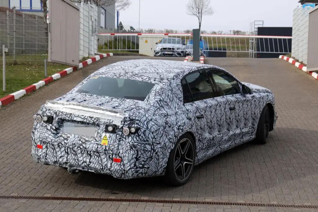 El Mercedes Clase E EQ 100 % eléctrico también pasará por AMG 19 Motor16 Mercedes AMG Clase E EQ 2028 19 Motor16