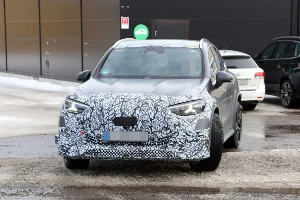 Mercedes AMG GLC EQ 2027 5 Motor16