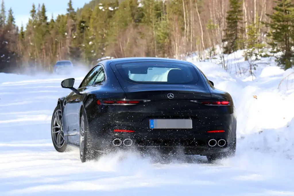 Mercedes AMG GT 43 restyling 13 Motor16