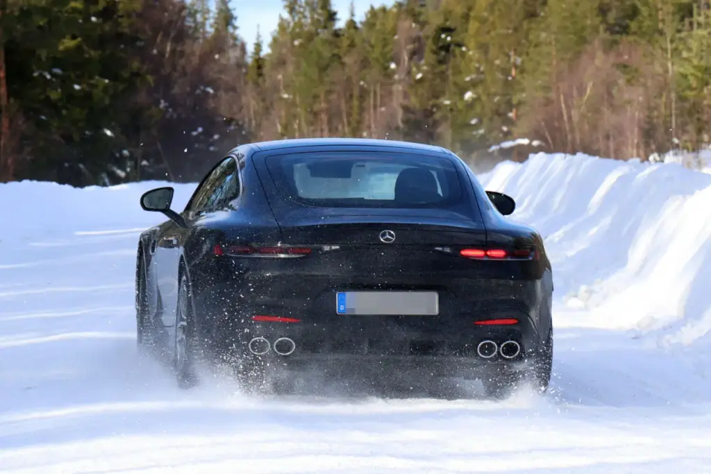 Mercedes AMG GT 43 restyling 14 Motor16