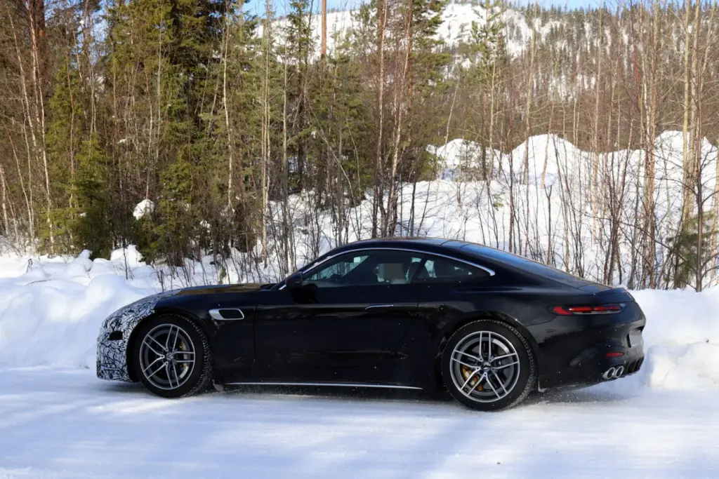 Mercedes AMG GT 43 restyling 9 Motor16