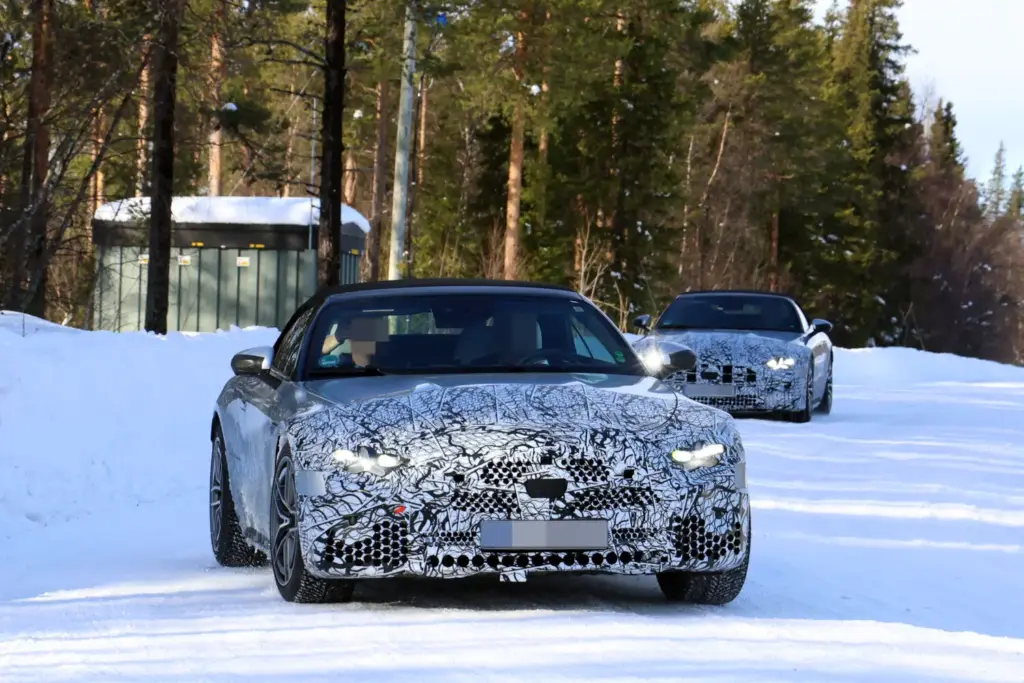 Mercedes AMG SL 2027 restyling 15 Motor16