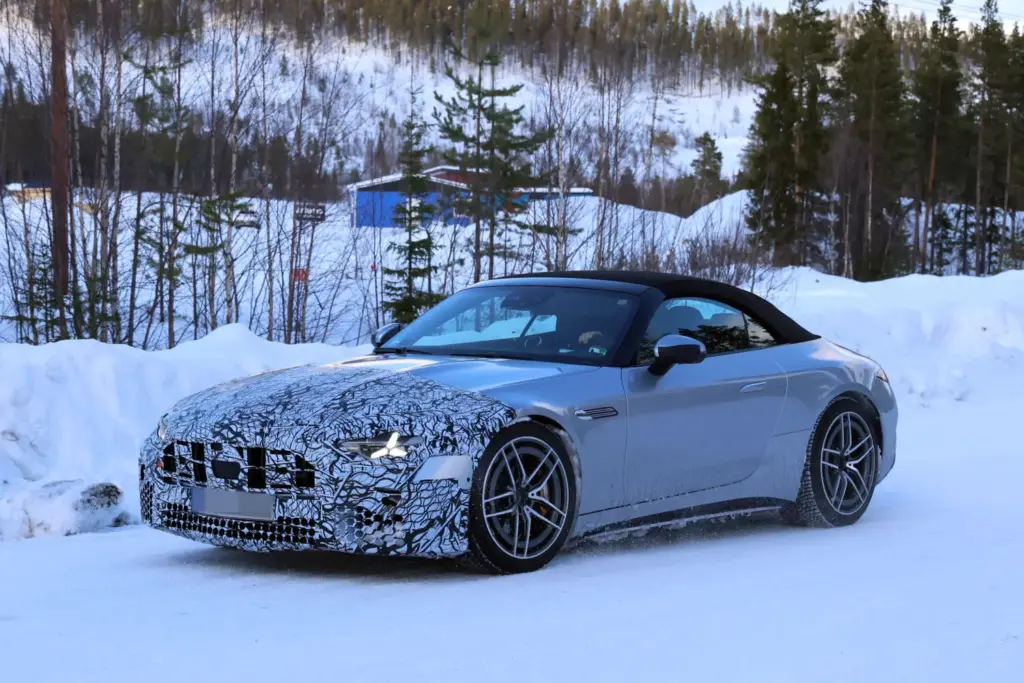 Mercedes AMG SL 2027 restyling 4 Motor16