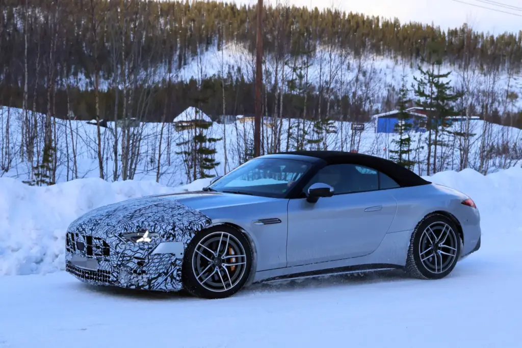 Mercedes AMG SL 2027 restyling 5 Motor16